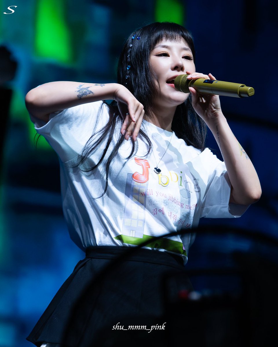 shu_mmm_pink's tweet photo. 2025.11.30

2025 Whee In FAN-CON TOUR
[OWHEECE] in MACAU

❌Do not crop logo

@whee_inthemood

#마마무 #MAMAMOO
#정휘인 #휘인 #Wheein
#OWHEECE https://t.co/YbvuwfZ8Rl