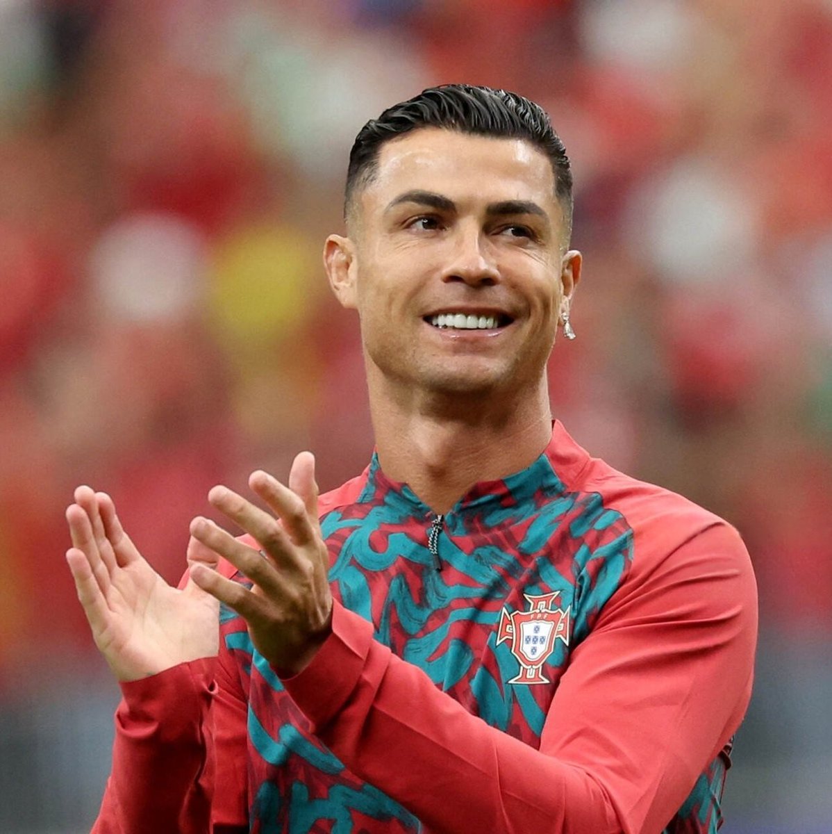 MadridXtra's tweet photo. 🚨🇵🇹 Cristiano Ronaldo is the OLDEST outfield player to start in a World Cup match. https://t.co/MM1zZQknX0