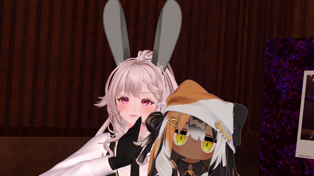 murakumo_abc's tweet photo. 昨日は久々に煙ノ夜行ってきたよ～コラボした元気なVtuberさんとお喋りしたり、七瀬さんと久々に会えた！ロイさんがプリントカメラ使って名詞をくれたけど、これかわいいね！
  #煙ノ夜 https://t.co/P0DaLBIynH