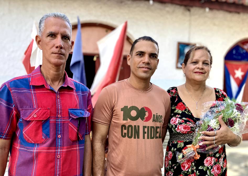 RadioBanes's tweet photo. La celebración por el Aniversario número SIETE de la constitución del Consejo Electoral Municipal como órgano del estado tuvo lugar en #Banes, en la sede de la Asociación de Hermanos Saíz del territorio.
#HonorHolguinero 
#PorBanesSiempre 
#PorUn26EnElCentenario https://t.co/HNlrE72fOt