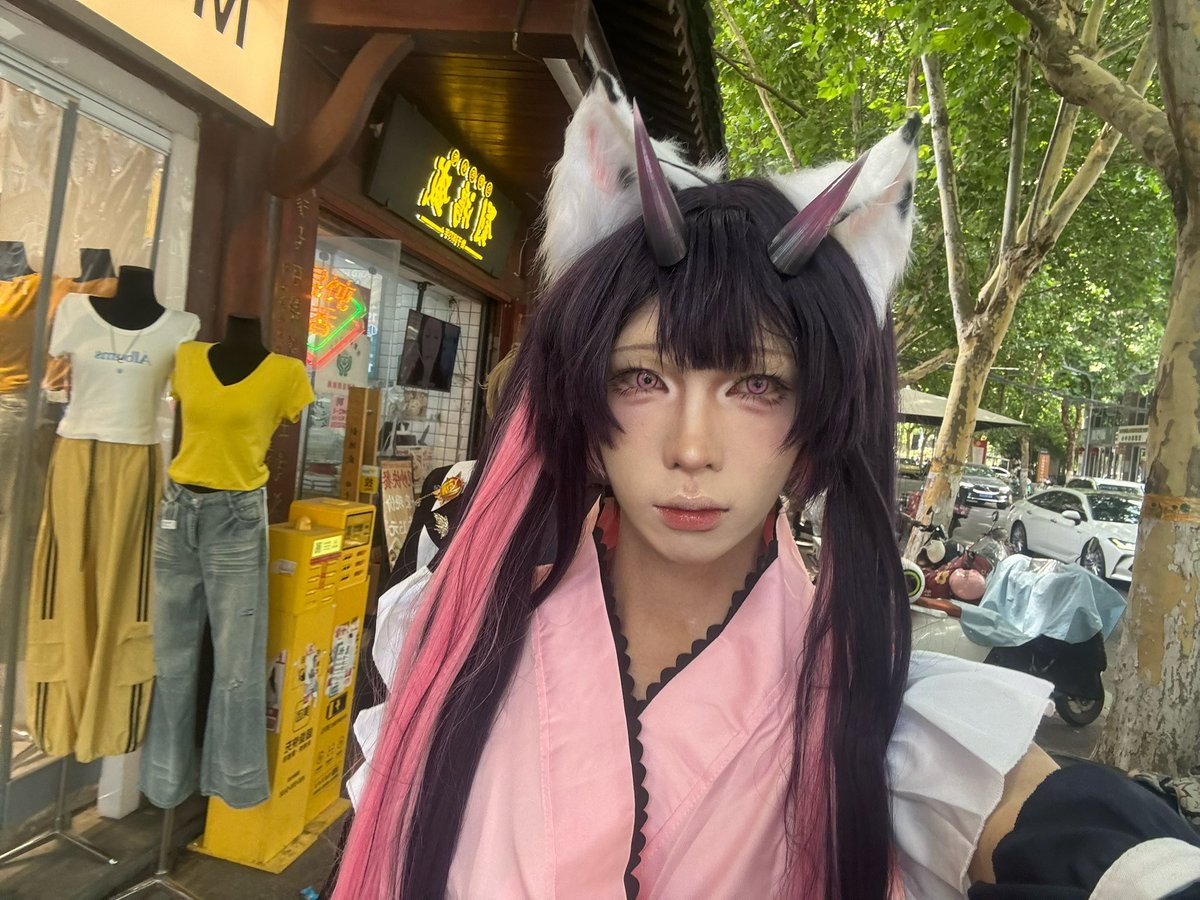 eyadron97's tweet photo. 有我的风格我们肯定稳赢！对吧？#cos #驹泽乃依 #男娘 https://t.co/fA8BbmRIwp