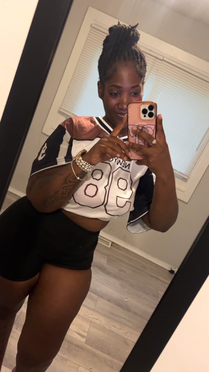 QuisaIAm's tweet photo. Face card never Declined, BODY TEA , AND I SMELL GOOD 😘😘 good afternoon. https://t.co/eQYyaHpEZL