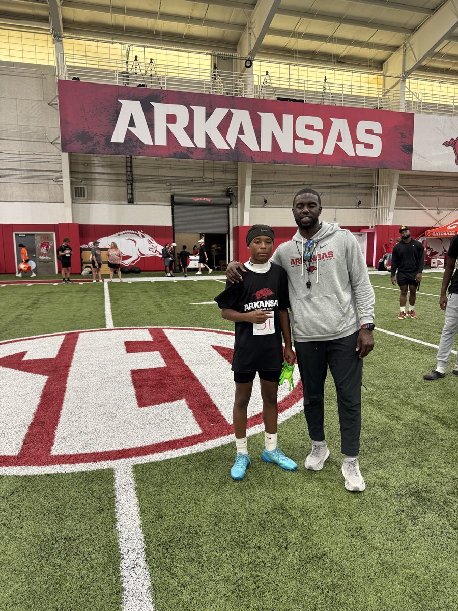 Setrabuc1's tweet photo. Had a great day competing at the Arkansas Razorback Prospect Camp. Learned a lot, competed hard, and got better. Thankful for the opportunity. #AGTG #WPS https://t.co/mEUDZRd3vj