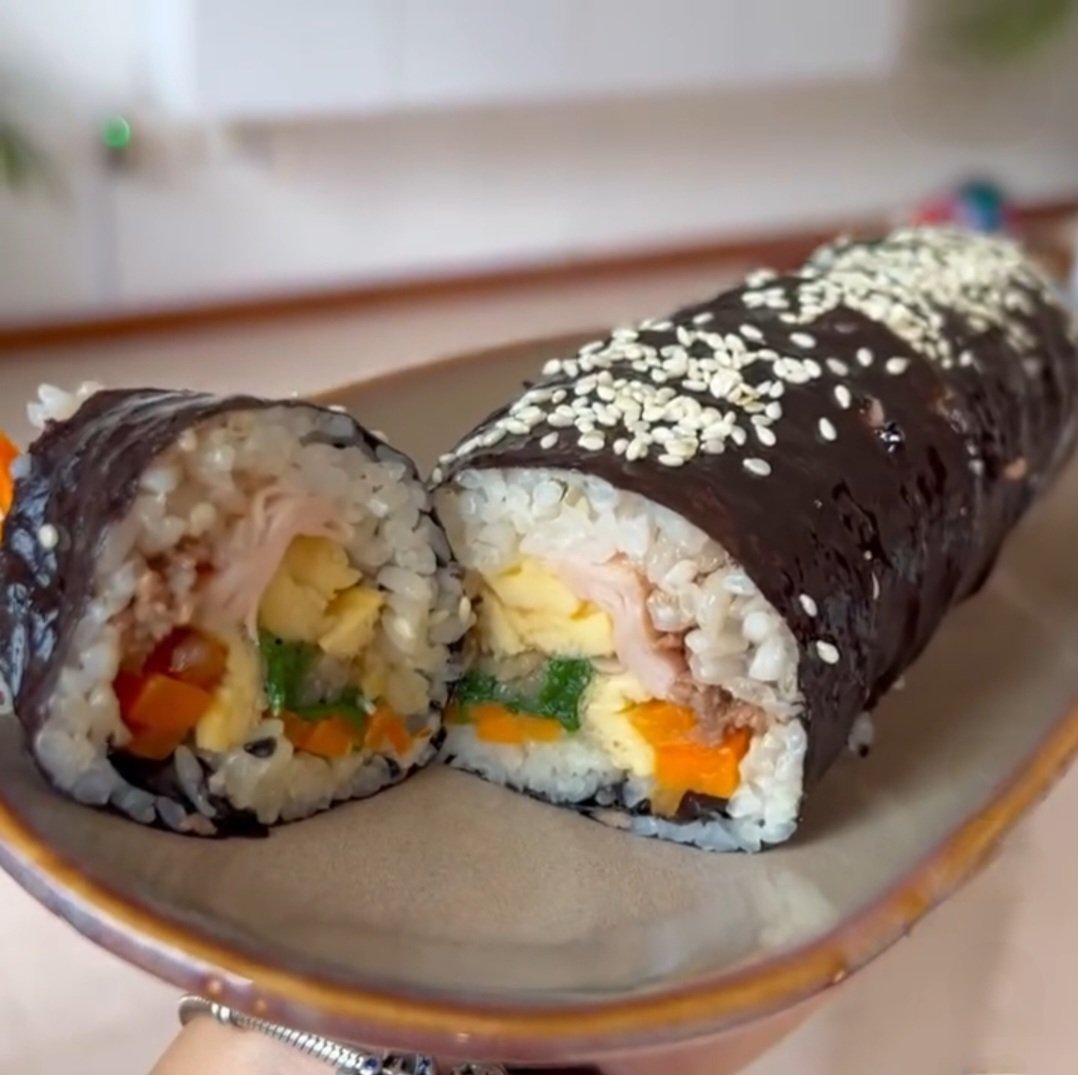Iortiz1128's tweet photo. Almuerzo #Kimbap #FoodCorean https://t.co/SRU0iWOtqf