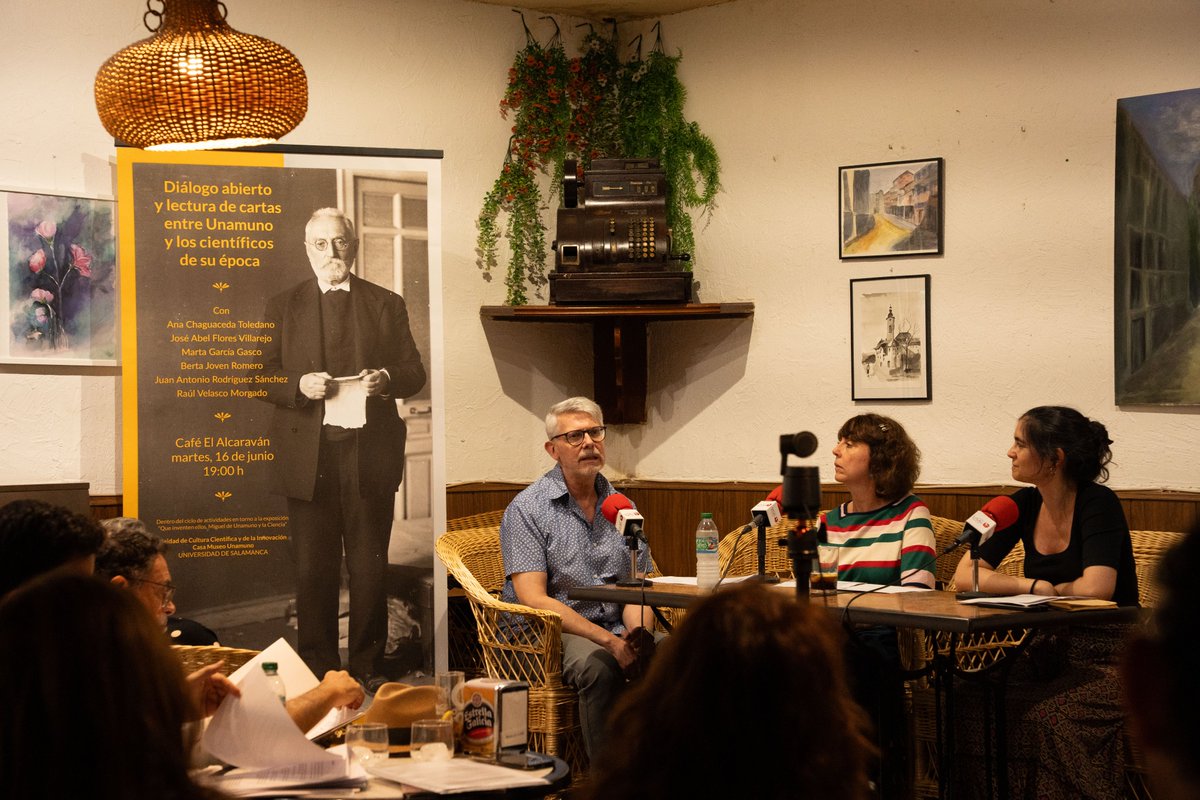 UCCiUSAL's tweet photo. 📩 Diálogo abierto y lectura de cartas entre Unamuno y los científicos de su época

Gracias a Juan Antonio Rodríguez, Ana Chaguaceda, @raulvmorgado @JosAbelFlores @RadioUSAL y a Café El Alcaraván.

En colaboración con @FECYT_Ciencia https://t.co/B1tPWGvYgD