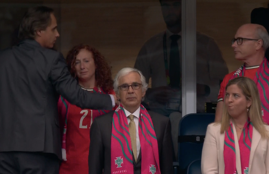 TouchlineX's tweet photo. 📸 - The parents of Diogo Jota are here. https://t.co/2e8MKFNSD5