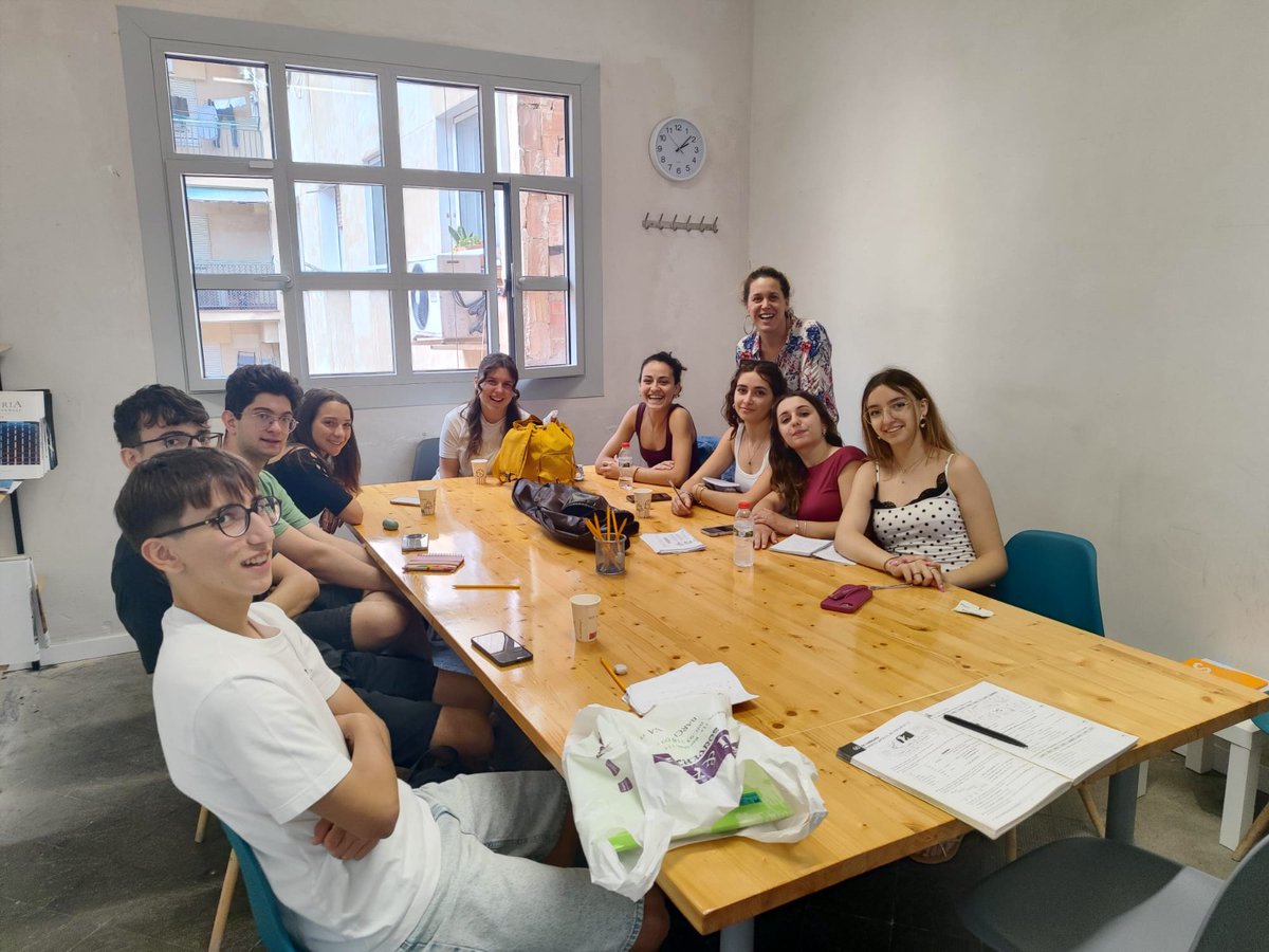 iis_volta's tweet photo. ¡Adiós Barcelona!
Si è conclusa la settimana di mobilità a Barcellona per 20 studenti delle nostre classi terze e quarte, e non potremmo essere più orgogliosi di loro!

#IovivoilVolta #pctoestero https://t.co/pVlH81wDzK