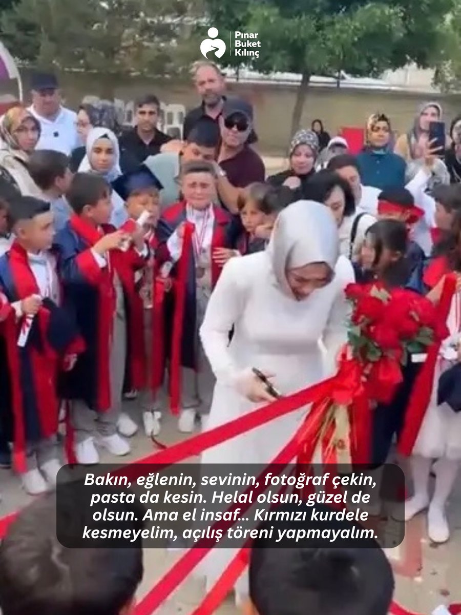 PbkKln's tweet photo. Biz de gerekeni yaptık tabii, ama çok abartmadan…

#pınarbuketkılınç https://t.co/1eV65rWC10