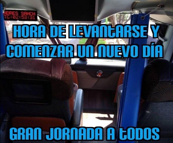 FelipeAgalaz95's tweet photo. Hola mi gente, qué tengan todos ustedes un gran día miércoles y una gran jornada la de hoy, saludos a todos Y abrazo de gol a todos ustedes #InicioDeTransmisiones #OnAir https://t.co/2lXooCvU4x