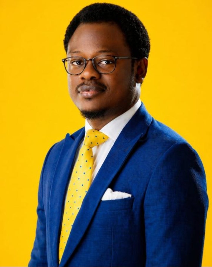 Surgeeeeeeee's tweet photo. Happy birthday egbon mi @tobijosephD 
May this be your best year yet🙏 https://t.co/kC8LLD8HfY