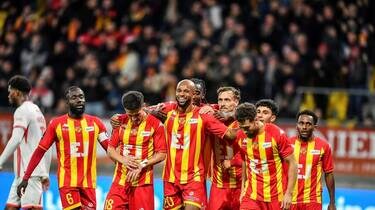 Benderro_72's tweet photo. 🚨 Avec 25M notre objectif premier est de consolider et structurer le club pour la Ligue1.

7 joueurs de l'equipe devraient être conservés. 
7 joueurs qui peuvent apporter une vrai plus vallu au club. 

(pedro oliveira @OuestFrance)

@LEMANSFC
@LeMansFC_Actu 
@TribuneMancelle https://t.co/KpJTaGsUSN