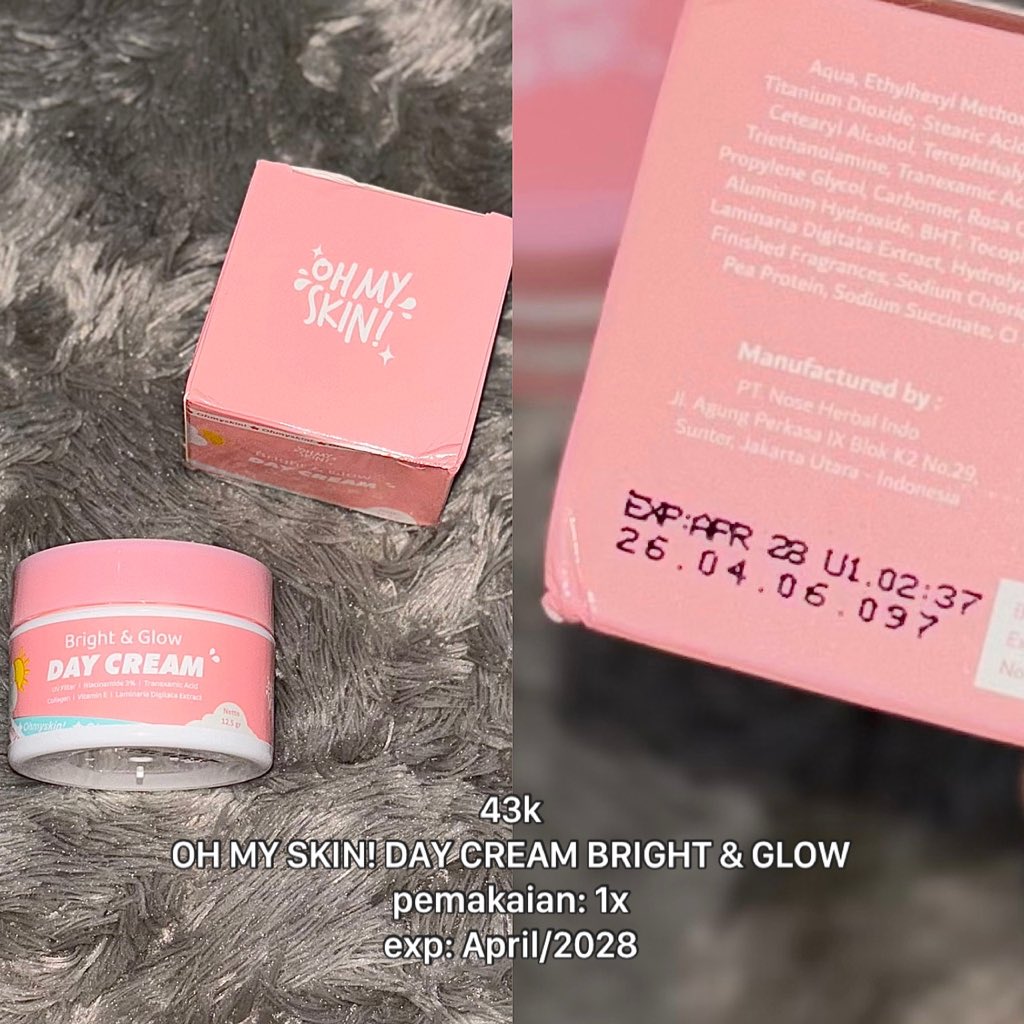 Bblue8_'s tweet photo. yuk diangkut yu skincare dan makeupnya, bisa co oren, ada freebies tiap pembelian 😊 https://t.co/QsalaWyMk7