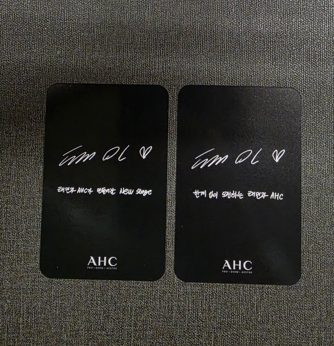 olee6v6's tweet photo. TAEMIN @ahc_kr Photocards 🫶🏻🩵✨️ #태민 #AHC https://t.co/A9dT0LNbFk