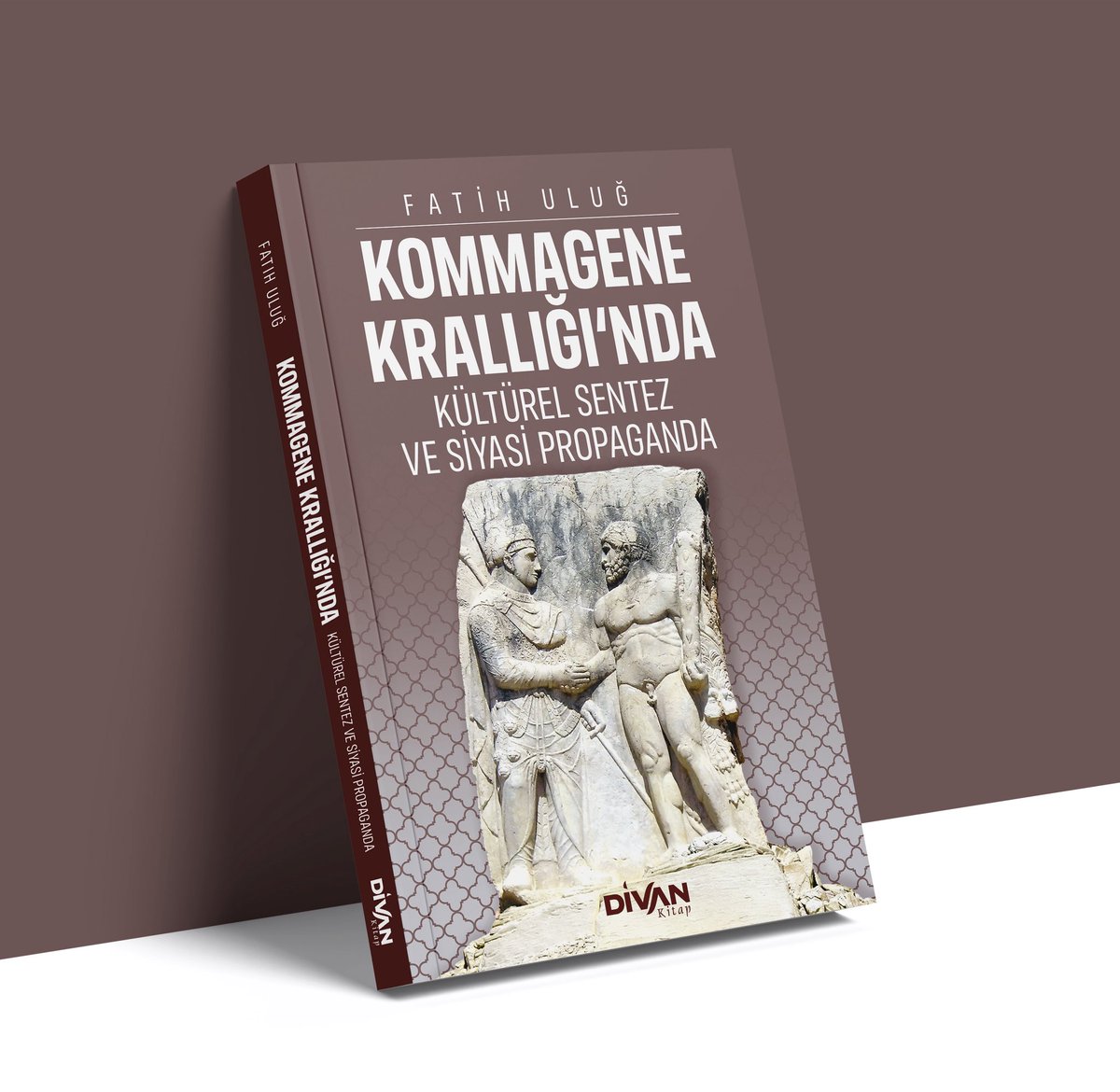 DivanKitap's tweet photo. Divan Kitap’tan 4 yeni kitap:

*M. von Oppenheim-Cihat Ayaklanması
*Fasih Dinç-Serhaddan Hududa Kerkük
*Zübeyir Uzun-İmparatorluğun Son Hududu
*Fatih Uluğ-Kommagene Krallığı’nda Kültürel Sentez ve Siyasi Propaganda

https://t.co/azsSc3z6R1 https://t.co/kQdJGsq2kt