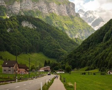earthwhisperss's tweet photo. Switzerland https://t.co/JE8PdbEklo