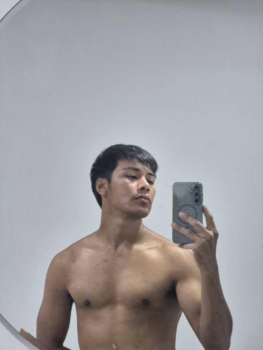 OTRZen9's tweet photo. นาทวีฝนตก https://t.co/sJaosxNY2j