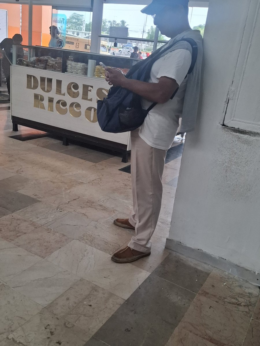 He98667126's tweet photo. Como ven a don nicandro un maduro super caliente y vergudo. Este es su numero de teléfono 993 216 8130.  Es de villahermosa. https://t.co/GA8uaxPur5
