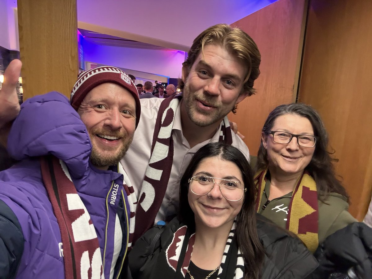 tk_bulba's tweet photo. Three wins for the evening:
1/ the entire MCG booing Ashley Klein;
2/ the @QLDmaroons winning #origin 2
3/ meeting Christian Welch

#nrl #storm #melbournestorm @storm https://t.co/O691vNMyax