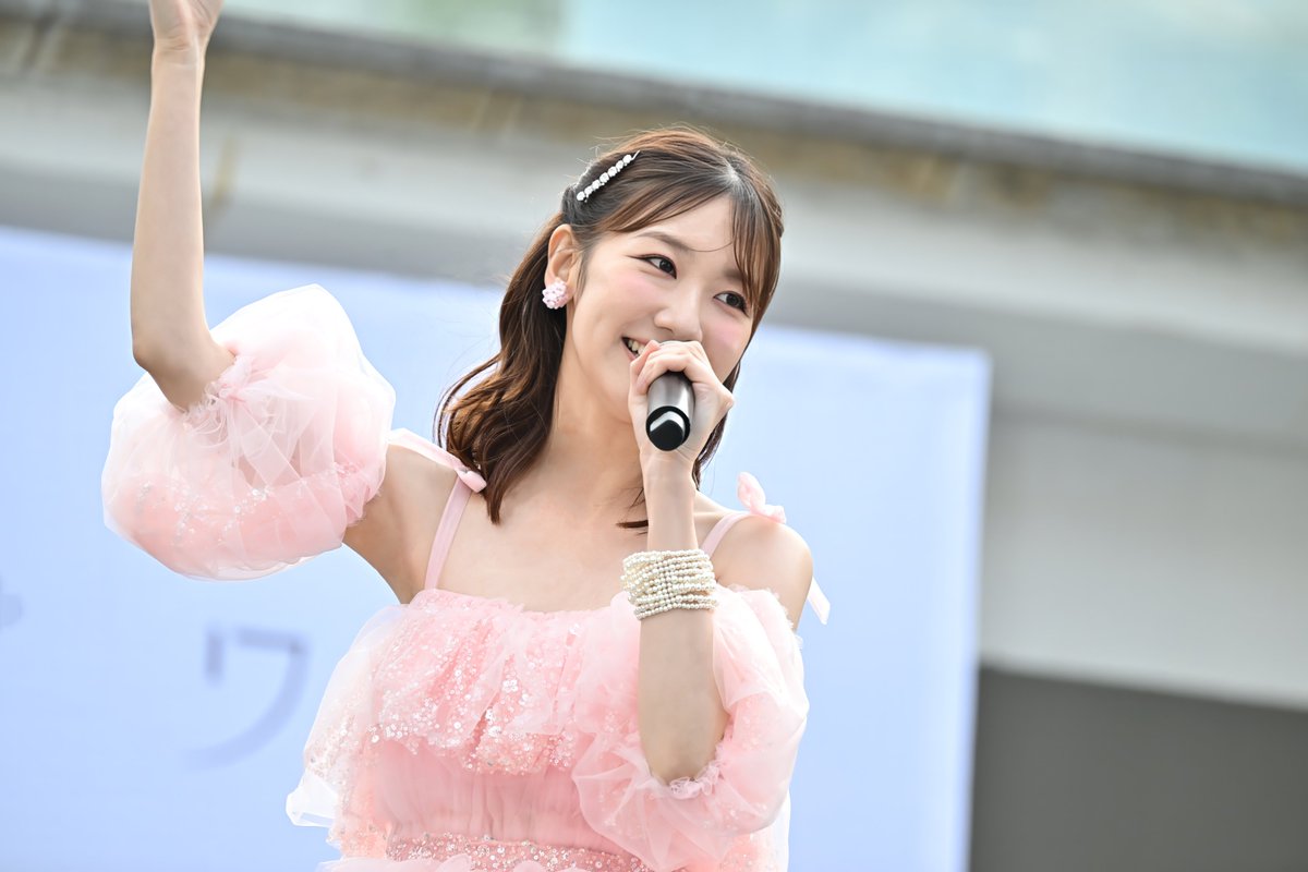 MusicCultureinf's tweet photo. 柏木由紀
AKB48卒業を決心した!？ 思い出の地ららぽーと豊洲にて「シアワセ記念日」発売当日リリースイベントを開催！ 
🔗https://t.co/ZVQb91V1YX 

柏木由紀「AKB48を2年前に卒業したんですけど、卒業する直前に、ららぽーと豊洲に1人でかき氷を食べに来まして、幸せそうな家族に囲まれて、1人30代の私がかき氷を食べている『私ってこのままで本当にいいのか？』とある意味卒業を決意した場所でもある、ららぽーと豊洲で、こうやってリリースイベントを開催できて、本当に嬉しいです！」

#柏木由紀 @Yukiriiiin__K