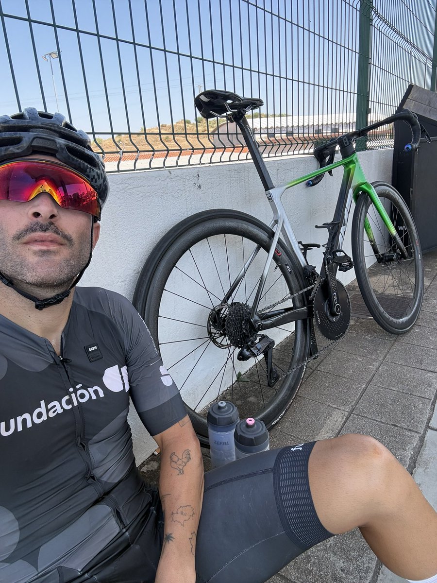 rubentanco43's tweet photo. Sumando hora con la calor 🔥 

Unas semana y nacionales 🙌

@_FundacionCB https://t.co/veYint6f12