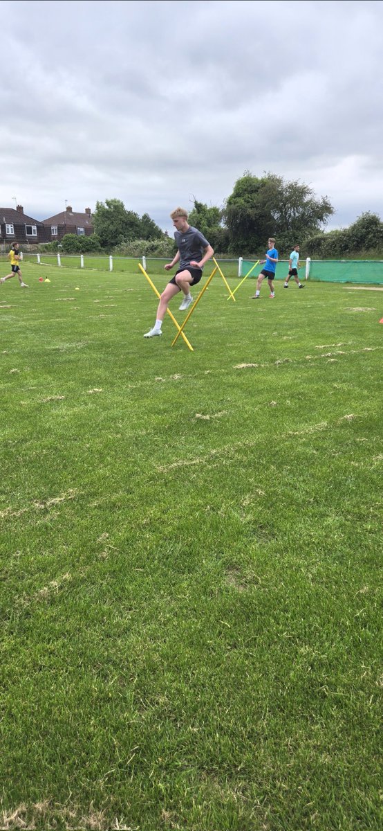 BroadwellAFC's tweet photo. Good to see some of the Boys back early doing a Conditioning session with @imm_kirk and Steve Belfitt before Pre Season gets underway next Wednesday 24th.
Part 1 https://t.co/gb1sZheOtU