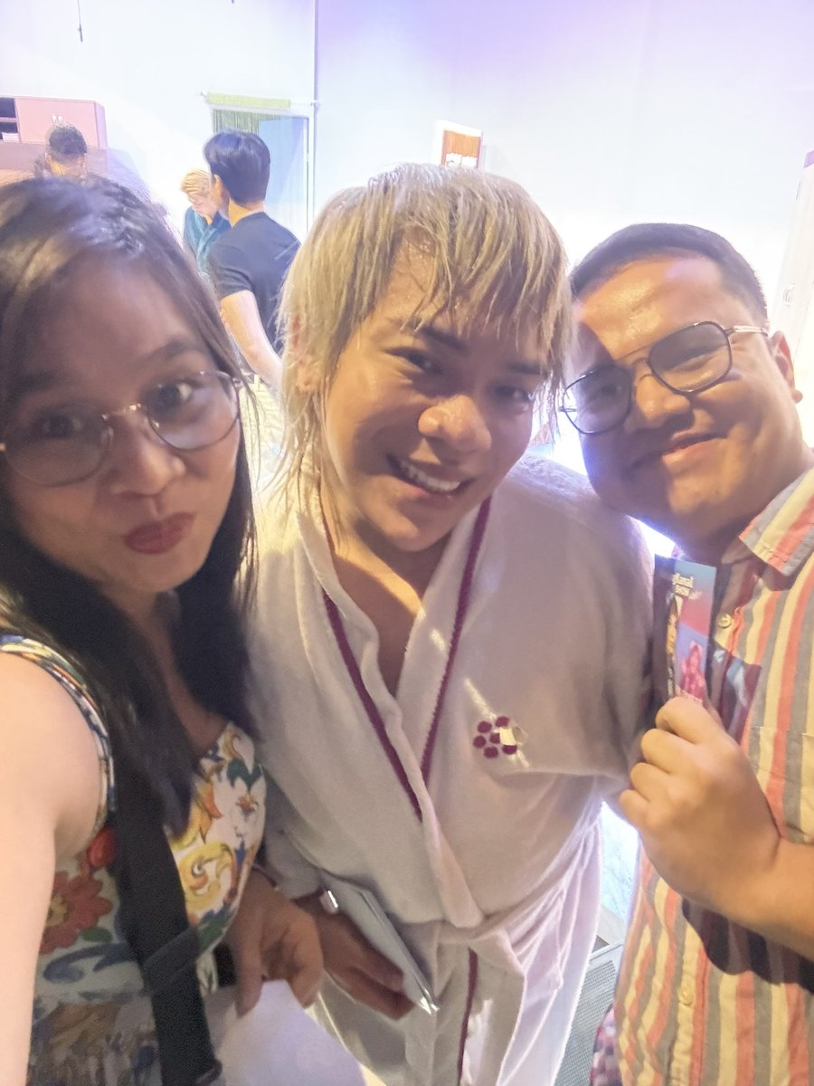 onlypatsph's tweet photo. ang ganda ng #DoubleTake #ReverseCard #AlTer last Sun! Last run na nila next weekend!! habol kayo! Daming emosyong maiiwan! magbabanlaw talaga after!

plus points sa naalala ako ni @_AteDick, "ikaw ung sa twitter"shet!kinilig talagaa ako!!

pakahusay nyo! #IMaybeEasyButImNotCheap https://t.co/MIwUjTOy4V