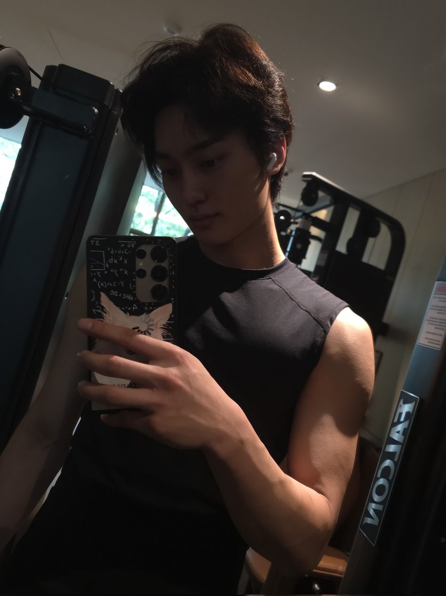 S2_030__S2's tweet photo. 야후 https://t.co/NBTjdjjbb1