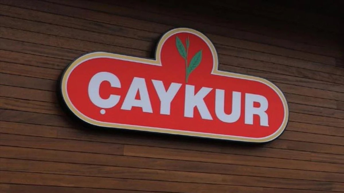 haberaktifcom's tweet photo. Türkiye Varlık Fonu bünyesindeki Çay İşletmeleri Genel Müdürlüğü (Çaykur), 2025'te 271,8 milyon TL zarar etti. (Nefes) https://t.co/8CTefyGJbm