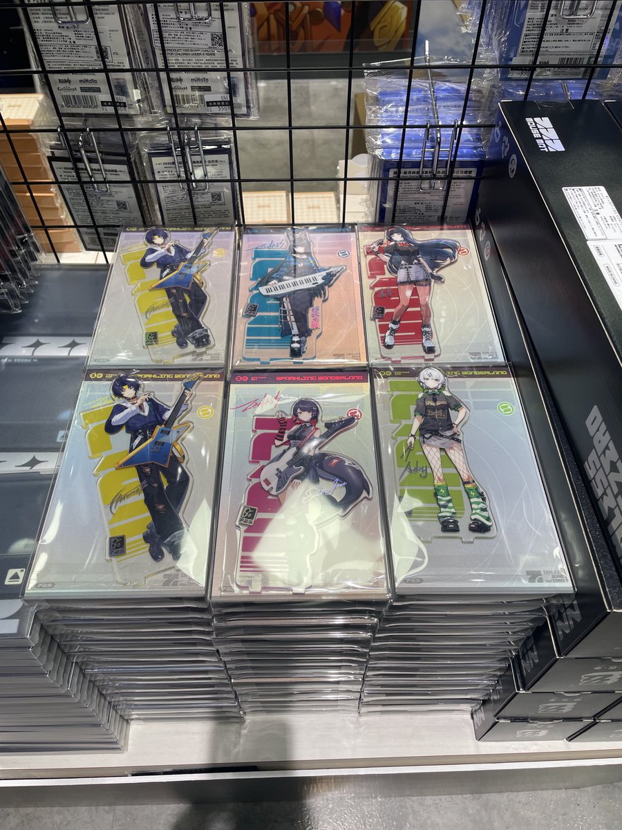 コミLab】 ゼンゼロ新入荷！！ アクスタ、アクキー、マウスパッドです！