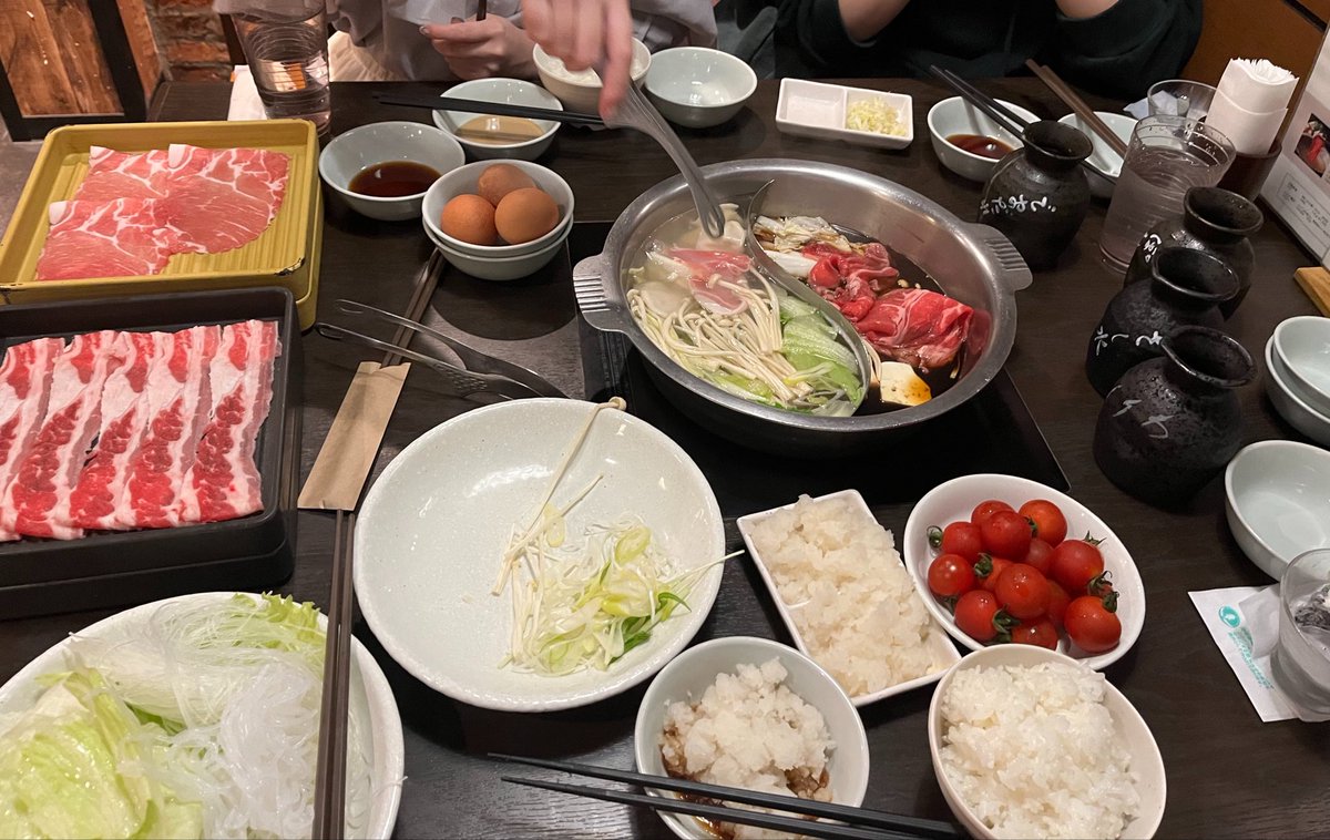 Sakura_6o's tweet photo. Hot pot is delicious even on hot days, isn't it! https://t.co/PgYY54c35M