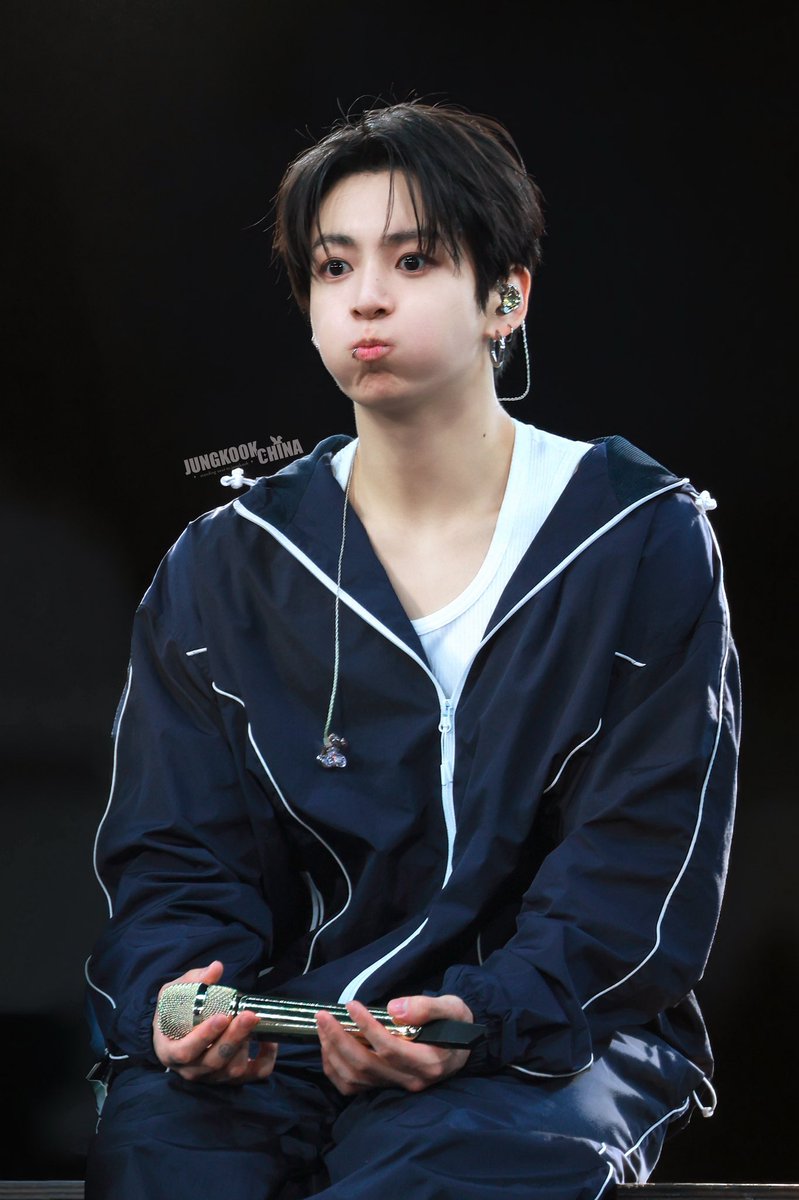 awesome_kook's tweet photo. 아힝 귀여워라(๑˃̵ᴗ˂̵๑)♡ https://t.co/M52IS1uAIj