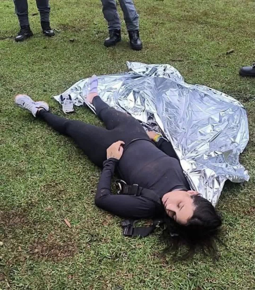HadiOGUN's tweet photo. Maria Eduarda Rodrigues de Freitas Dudz corpo dead body after bungee jump
https://t.co/PR0M622stR https://t.co/N80o0lTFDC