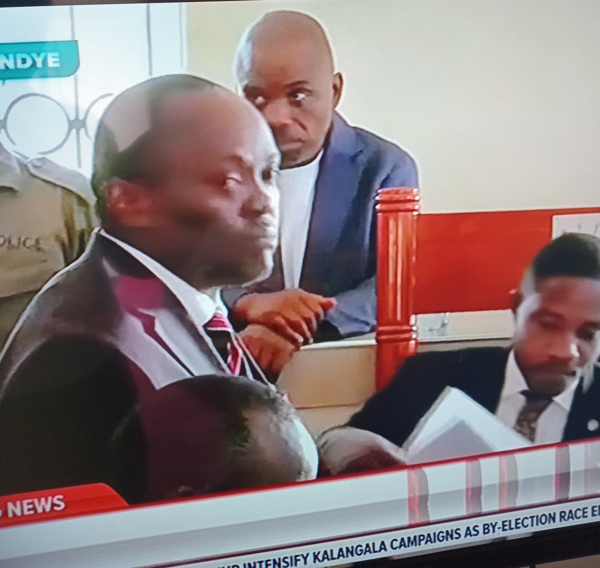GladysNanyanzi's tweet photo. HERE WE GO

PFF President and former Kampala Lord Mayor Erias Lukwago has been charged with Treason at Makindye Court Division.

He will be joining his clients, like Dr Kizza Besigye and the co-accused.

#LEADUganda | #SheLeads Bebe | GODLVL | #FFeBanno | Rasta | WhyUgDecidedM7 https://t.co/o4H6XJzFx0