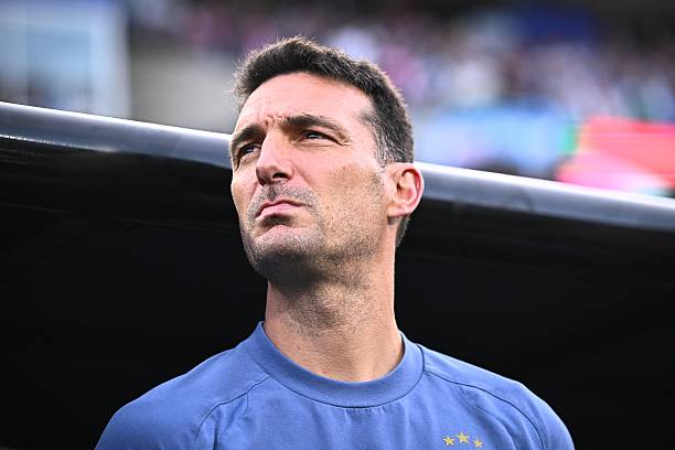 BouafifNour's tweet photo. Man, every time I look at Argentina's squad, it never really looks like the squad of "the best team in the world" on paper.

You look at the clubs they play for, their individual status, their club form, and compared to some other national teams there's nothing overwhelmingly special about it. 

But the moment they put on that Argentina shirt, everything clicks. Suddenly they're playing with incredible chemistry, balance, intensity, and confidence. The whole becomes far greater than the sum of its parts.

We have to give the credit to Scaloni for that. What a manager. And when you remember the state Argentina were in when he first took over in 2019 compared to where they are now, it's honestly one of the greatest international coaching jobs we've ever seen.

He might genuinely be the GOAT of international managers.
