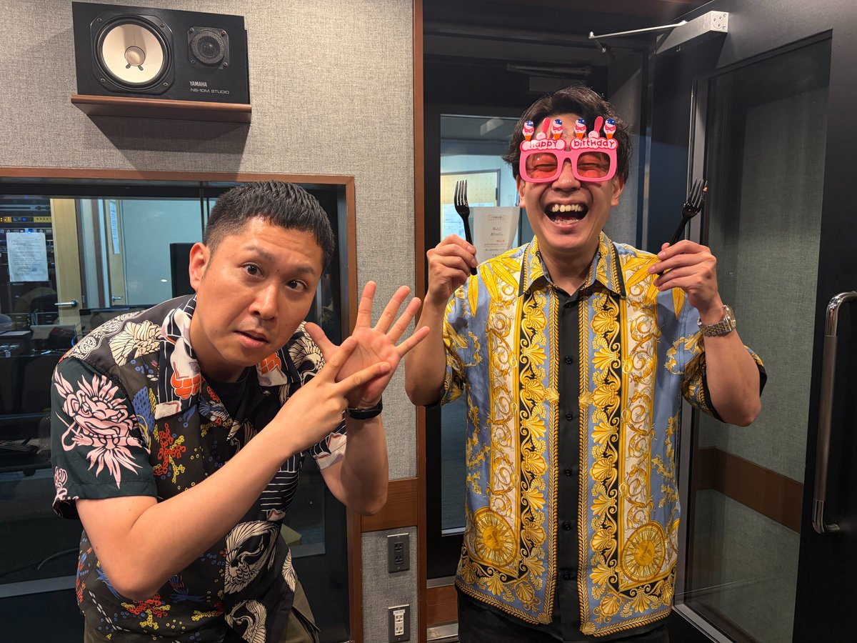 REQJAM_Wed's tweet photo. #ドンデコルテ の #リクジャム水曜📻

／
12回目放送のアフタートーク、アップしました💫
＼

https://t.co/rZgRNPrLHT

小橋さんお誕生日おめでとうございます🎊
そして、放送通りの結果になって
本当によかったです！！

次回の放送は6/24📻
よろしくお願いします🙏

@akmllube0617 @10000nabe https://t.co/GAgg80lKYb