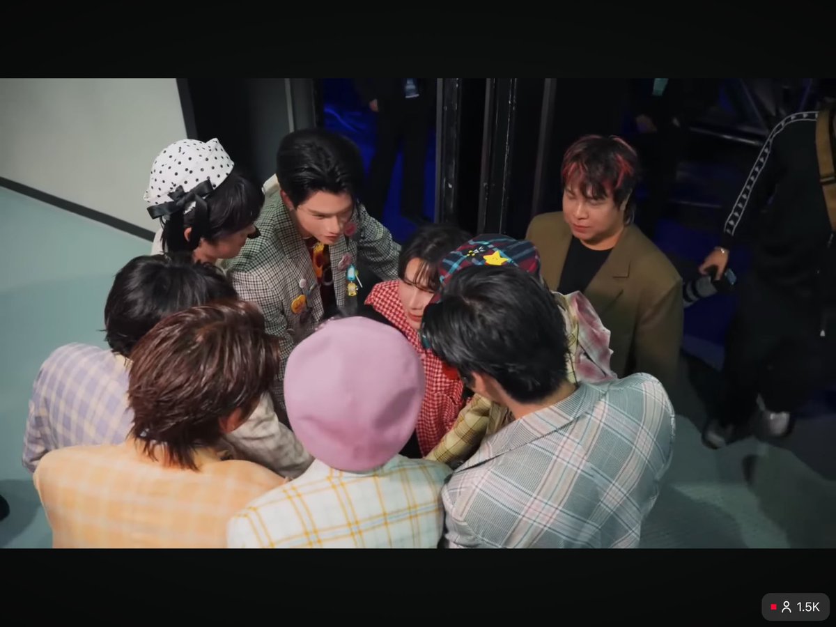 xtsjekw_'s tweet photo. ใครคลั่งไซส์ดิฟคับ ไม่มีนะ

#DWYLoveIsAllAroundBTS
#ท่านโปรดคลื่น #theewave https://t.co/3ljPAOcPZq