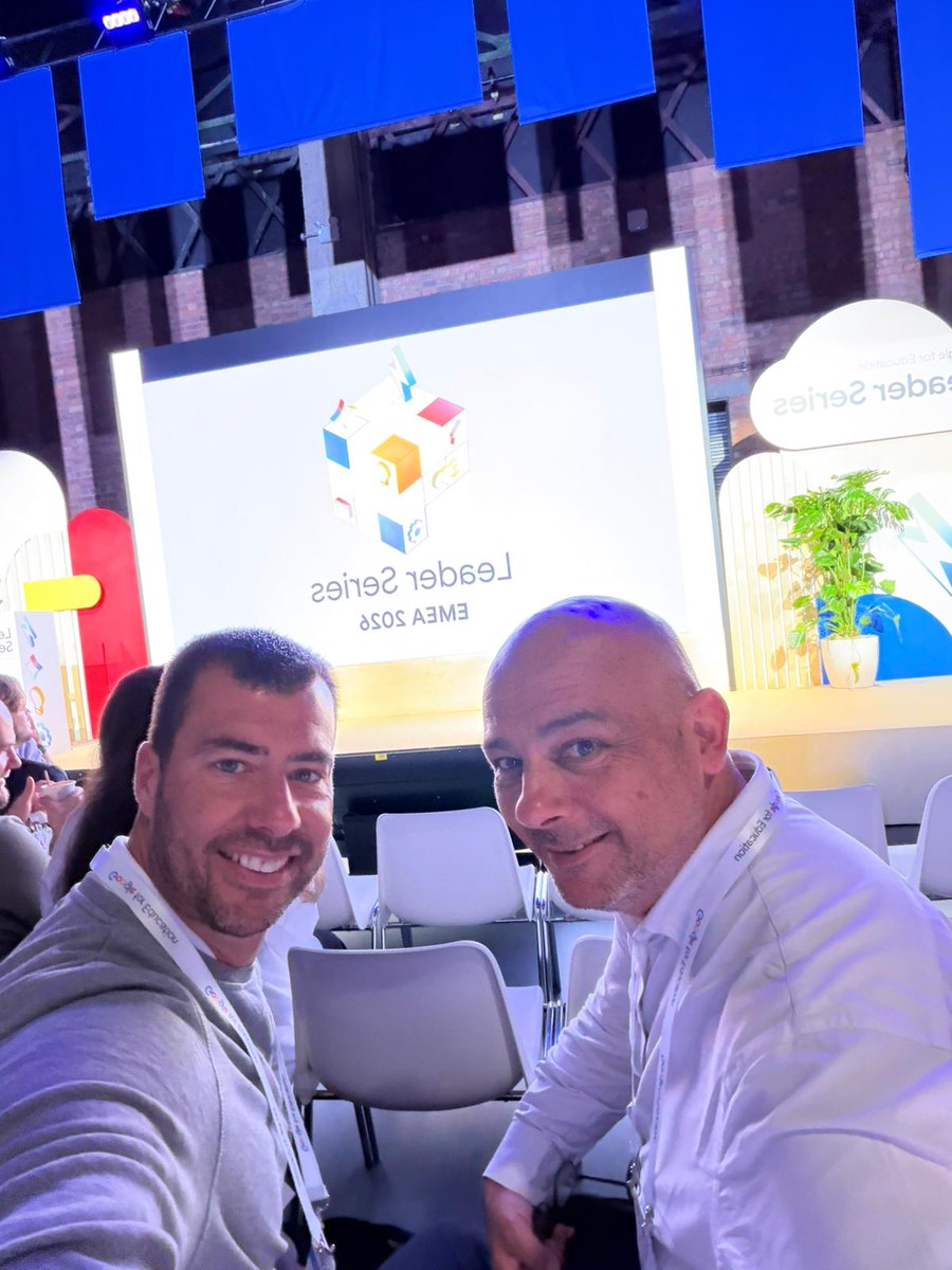 EscolesFEDAC's tweet photo. Avui les #escolesFEDAC som a Londres a la trobada mundial de líders pedagògics impulsada per @GoogleForEdu. Un esdeveniment per aprendre i compartir estratègies sobre l'impacte i l'ús de la IA en el món educatiu! #LeaderSeries #avuixdemà https://t.co/5j7ZGRrHRH