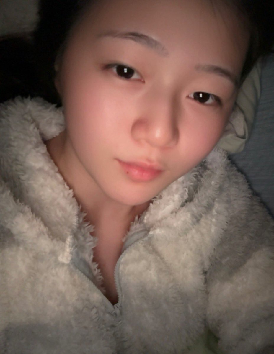 ruru00404's tweet photo. ねるまえにはなそ
#裏アカ　#裏アカ女子 https://t.co/j7R6Qyqac7