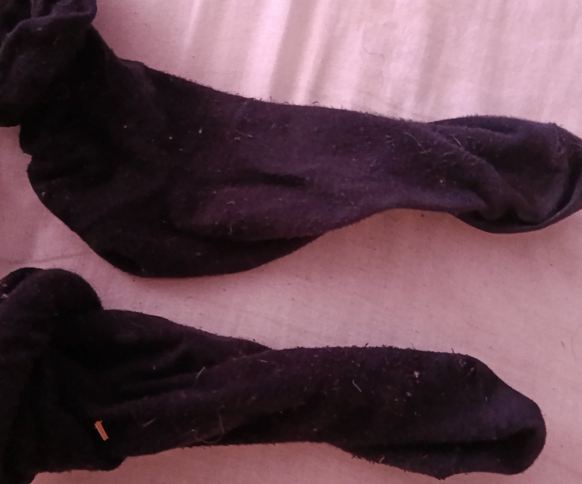 mastervalle_'s tweet photo. Da Rt y fav si quieres estos calcetines que llevo usando 3 días ⚡ #Feet #sumiso #sumisofinanciero #FinDom #cashmeet #fetiche #pelele #PayPig #cashmaster #findom #slave #slavefeet #pagafantas #pringado #esclavo #pies #slavefeet https://t.co/ADweEOw9u2