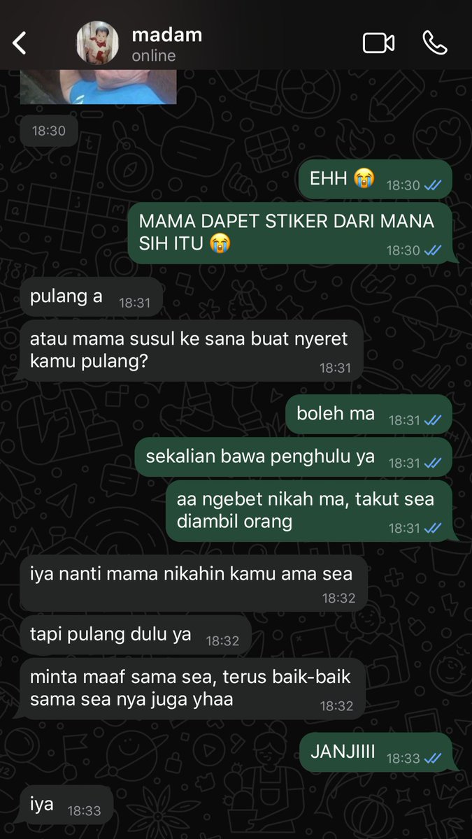 peachysera's tweet photo. oke guys, si roommate mau menikah dan bentar lagi au ini tamat. https://t.co/EAJ4bVJhNP