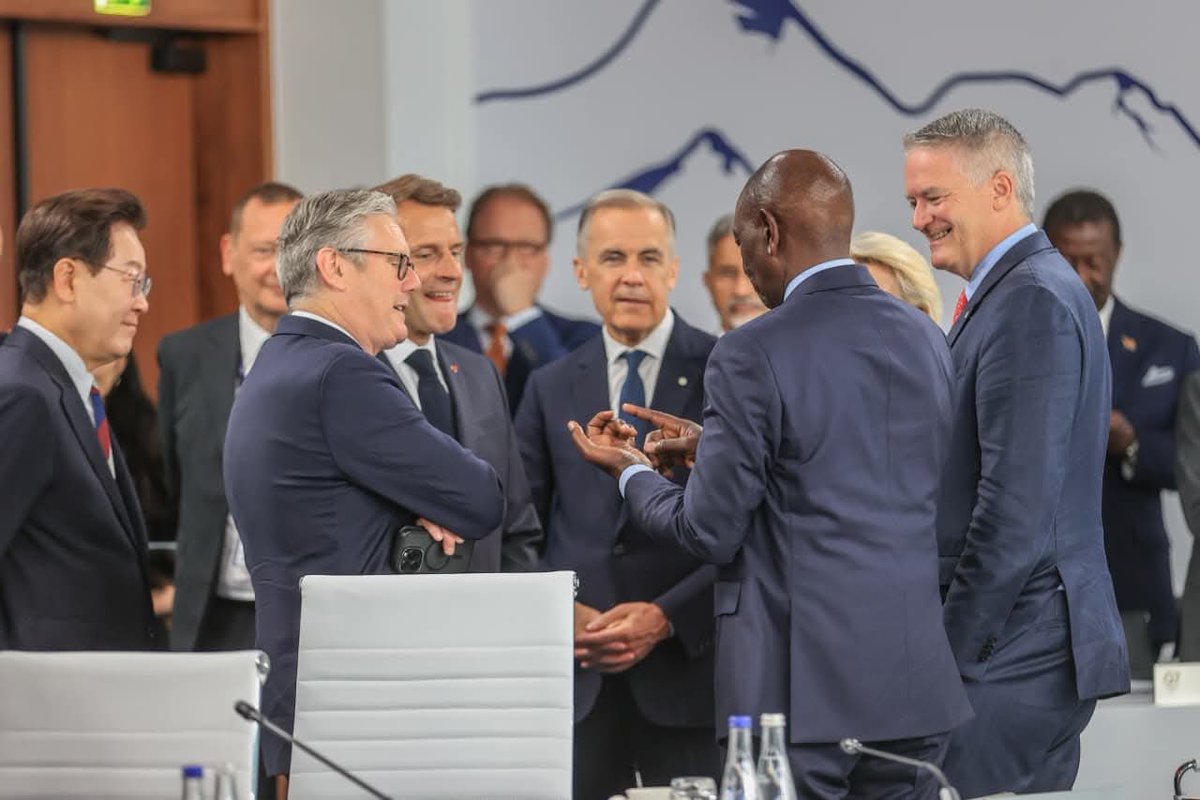 calvinokello4's tweet photo. This life is funny.
When one is addressing world leaders, his competitors are planning to defeat him in village Ol Kalou politics.
Kiawa. https://t.co/T0zpHtKVTn