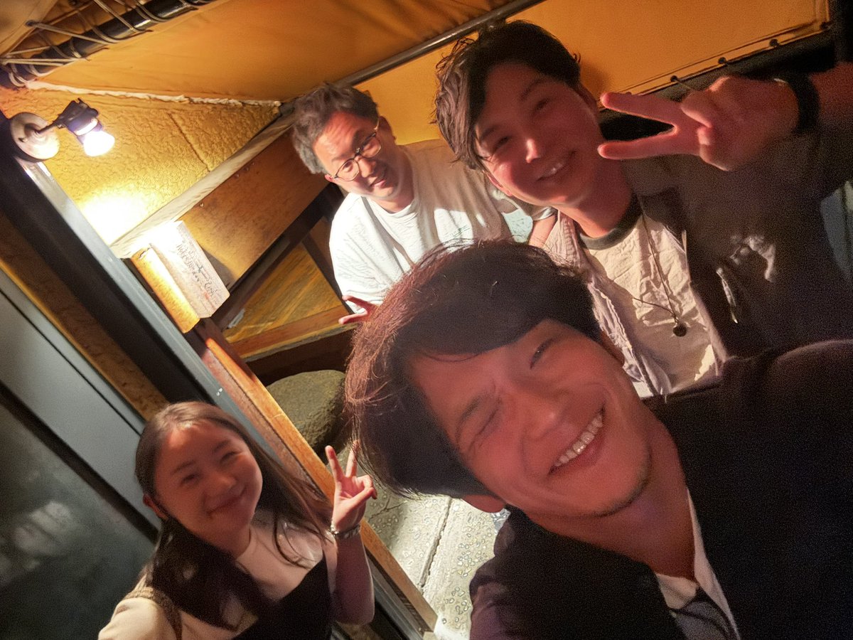 fairwith2022's tweet photo. 今日は楽しい仲間達と飲み会ᕦ(ò_óˇ)ᕤ（いや、友達と言わせてください！！！）

真面目な話や、たのしくだらない話！
ありがとうございました！

@masa_enshacho  @Bridge_yamanaka  @stmaro0804 https://t.co/DxCLAZnULl