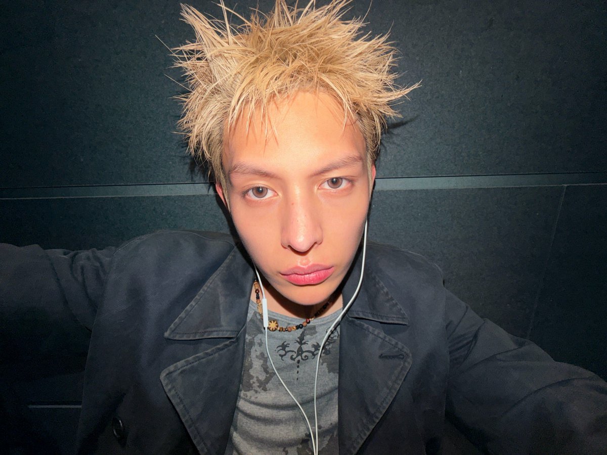 edwmart_'s tweet photo. AAARRRHHGGGGGG INI DIAAAAAAAAAAA@#$%^&amp;*(*&amp;^%$#$%^&amp;*( https://t.co/bH7GK4XRss