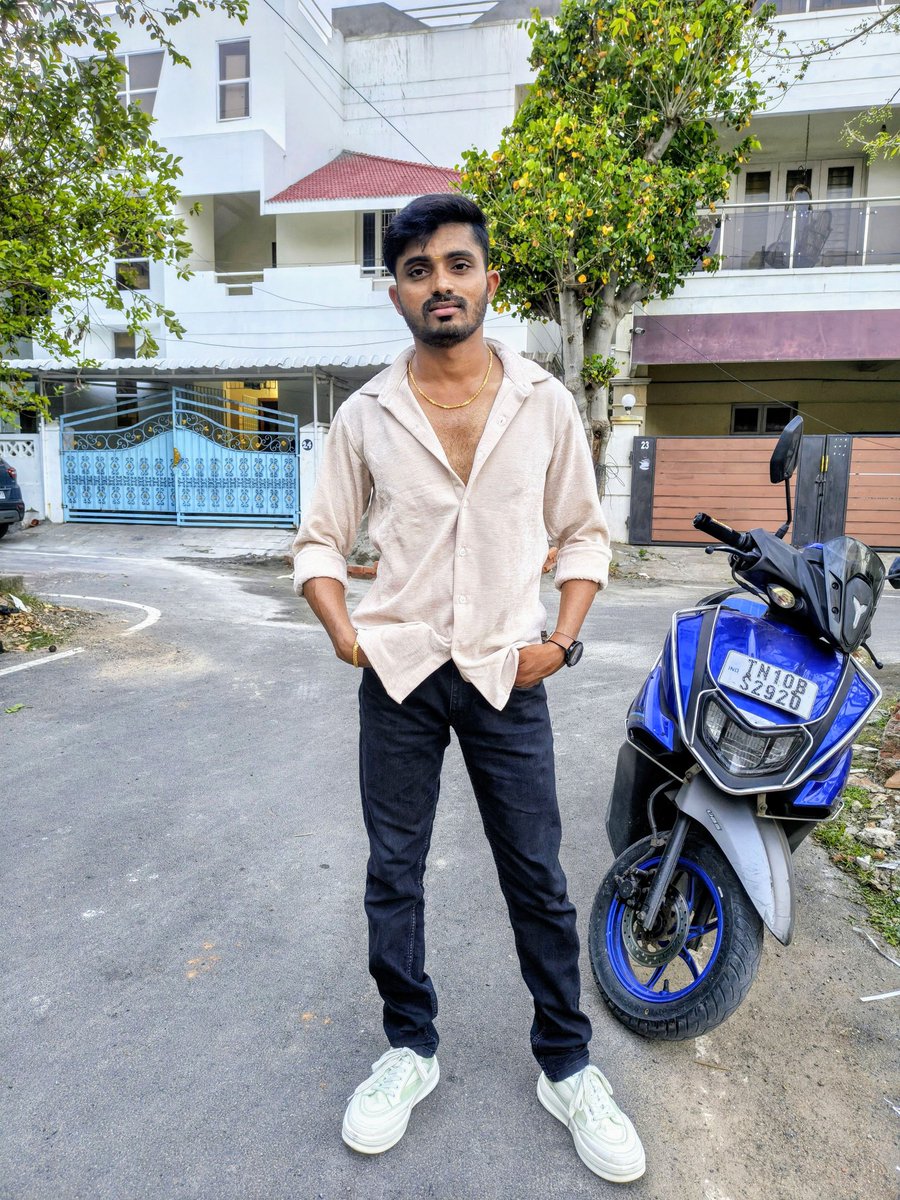 choco_balaji's tweet photo. 😎🤏 https://t.co/ml3dJZGtoe