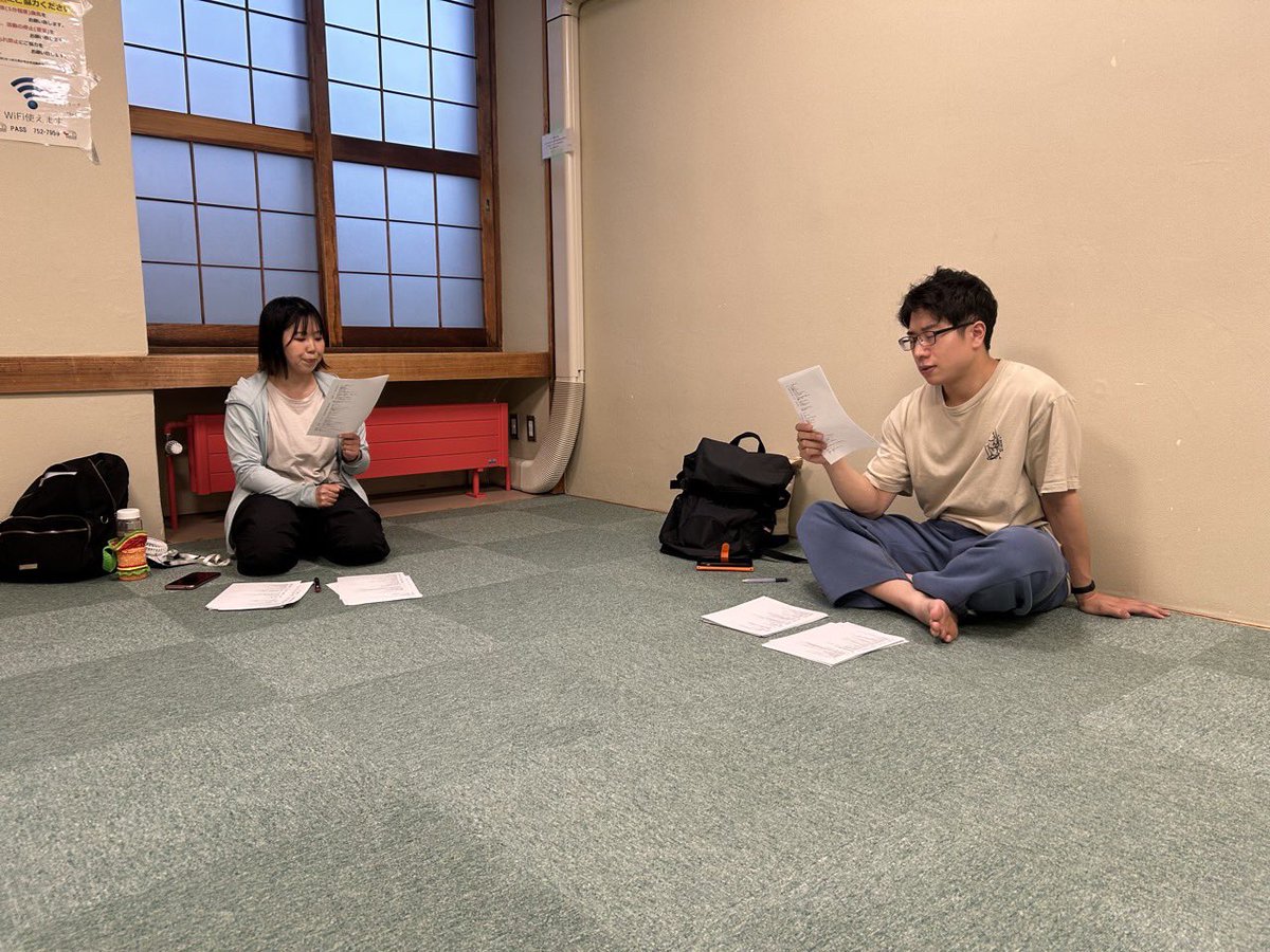 shitaya_project's tweet photo. 本日の稽古はいい感じな参加率でいい感じ！！

稲垣さんがまたもやお菓子をくれました
ミャクミャクと食べました

https://t.co/3xLnspQntU
#シタヤジルシ https://t.co/CAhdBzGp5w