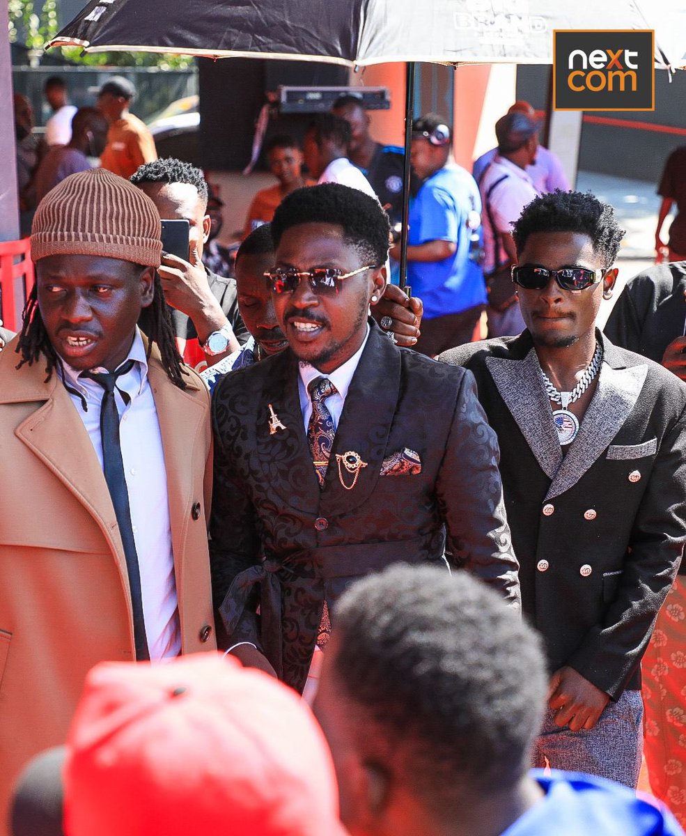 NBSAfter5's tweet photo. T Paul is in the building! The #RayGLiveInConcert presser is attracting some of the biggest names in the industry from the Western. 

#TuzeKololo #NBSAfter5 https://t.co/tsPSE3J0yA