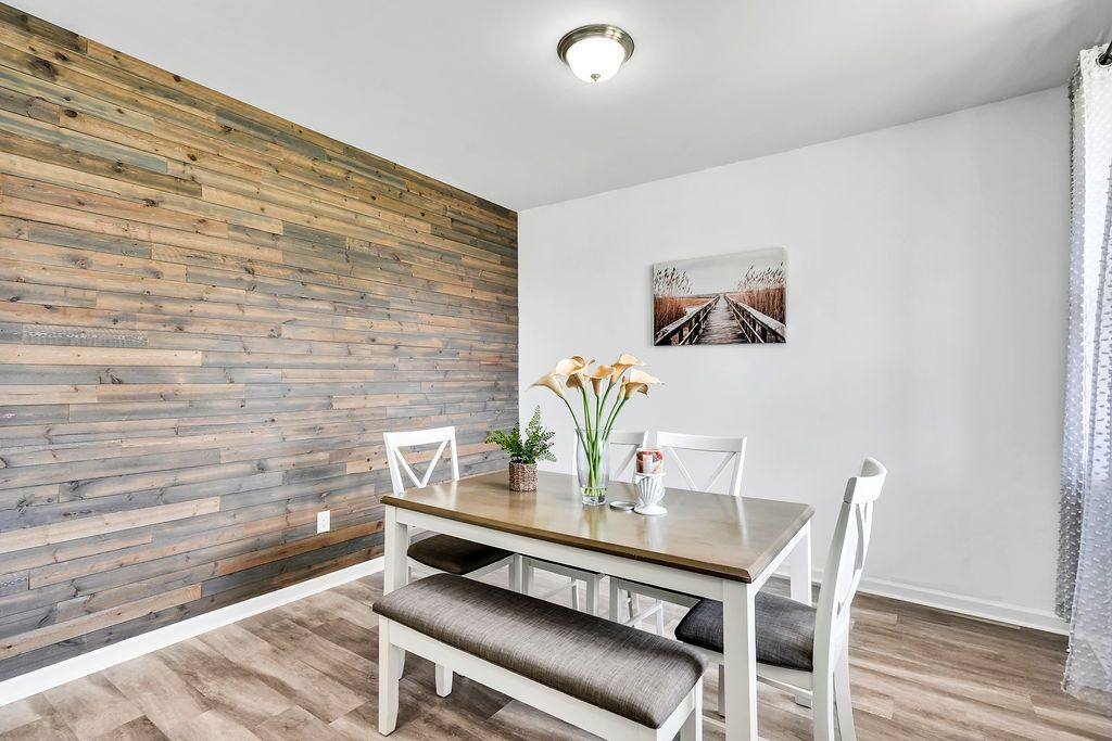 SPRRealty's tweet photo. ✨Price Improvement!🏡
Just minutes from the beach and charming Southport, this beautiful home offers the perfect blend of comfort, space, and coastal convenience.

📍 1054 S. Fisher King Drive
4 bed | 2.5 bath | $364,900
See more details here 👉 https://t.co/wNDZChTjVv https://t.co/r51eIAtnXP