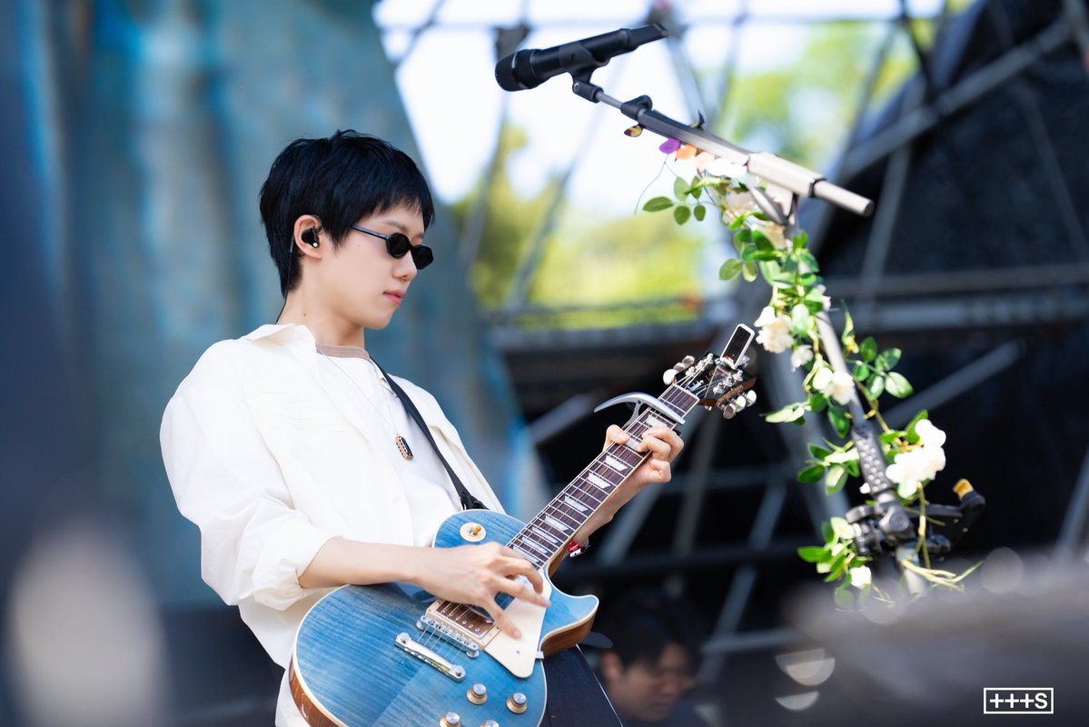 hahyunsang_Indo's tweet photo. [📸] 
Beautiful Mint Life 2026 Photo Behind the scene 

#하현상 #Hahyunsng https://t.co/txK0WAEi8O