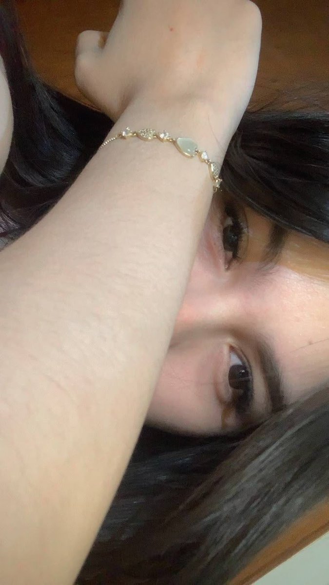 Velina Nadhira tweet media