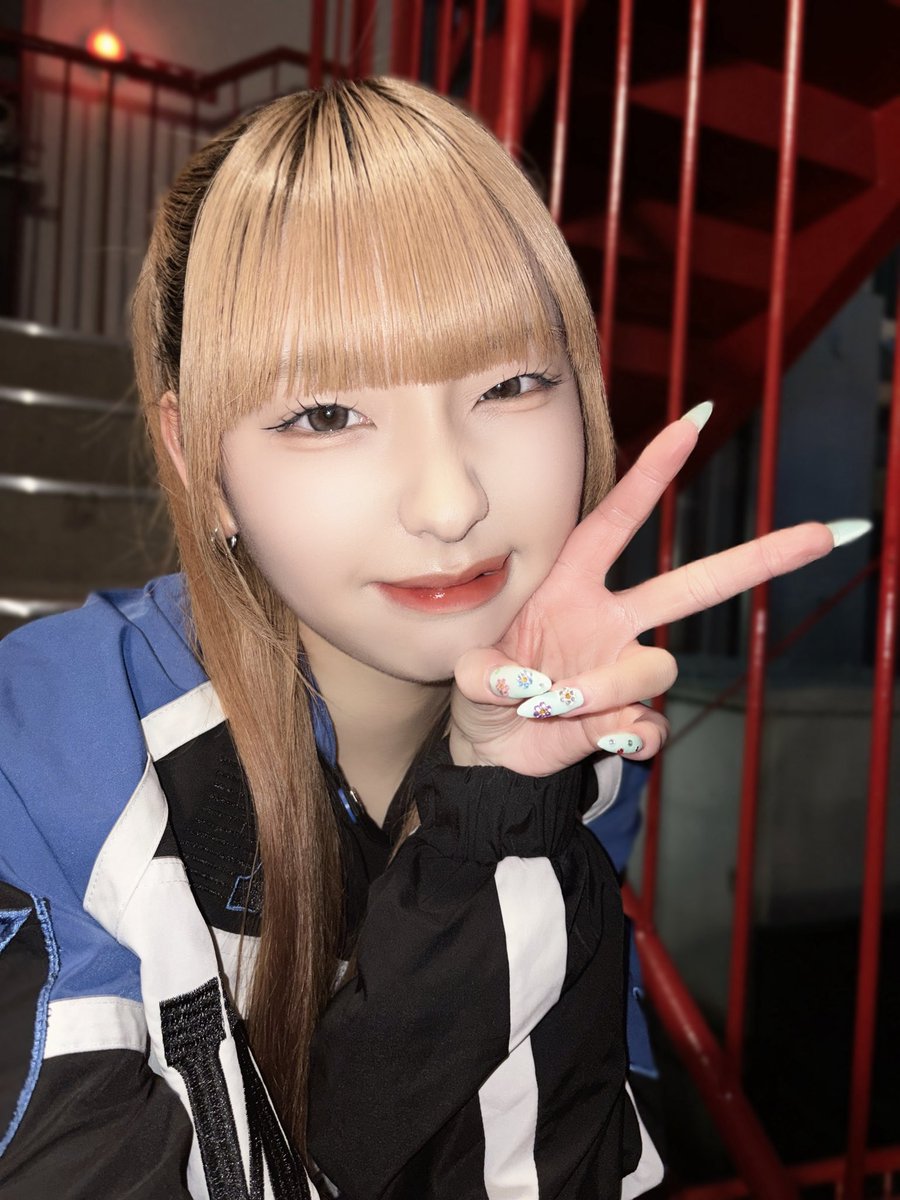 Hina_JINKS's tweet photo. ( ᵔ⌵ᵔ )✌🏻 https://t.co/5rnnQHD8So